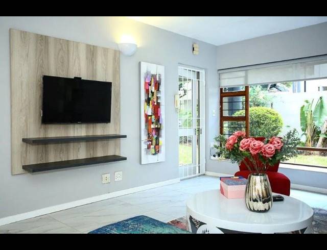 2 BEDROOM PROPERTY TO RENT IN ELTON HILL